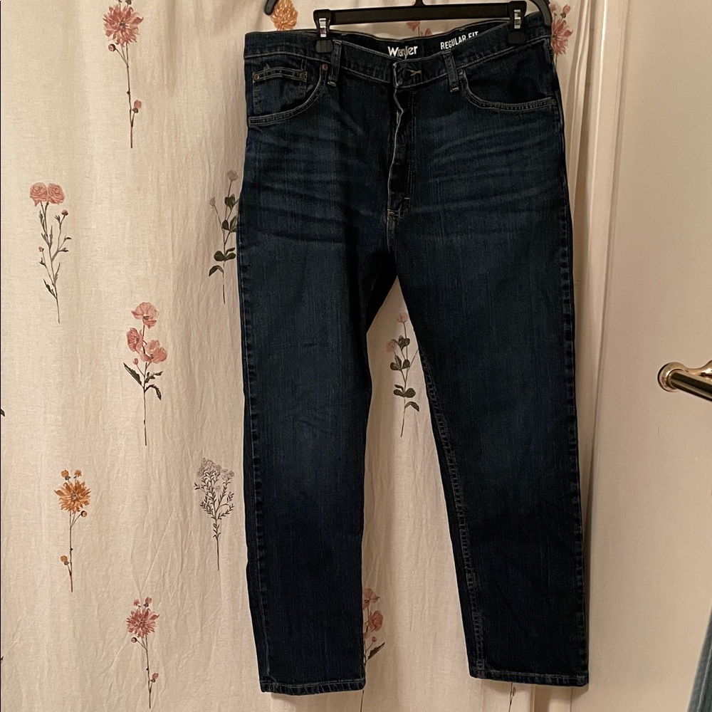Wrangler Men's Deep Indigo Relaxed Jeans 38 x29